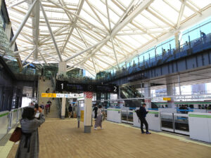 JR東日本 山手線 新駅 高輪ゲートウェイ駅開業 駅の様子 ホーム