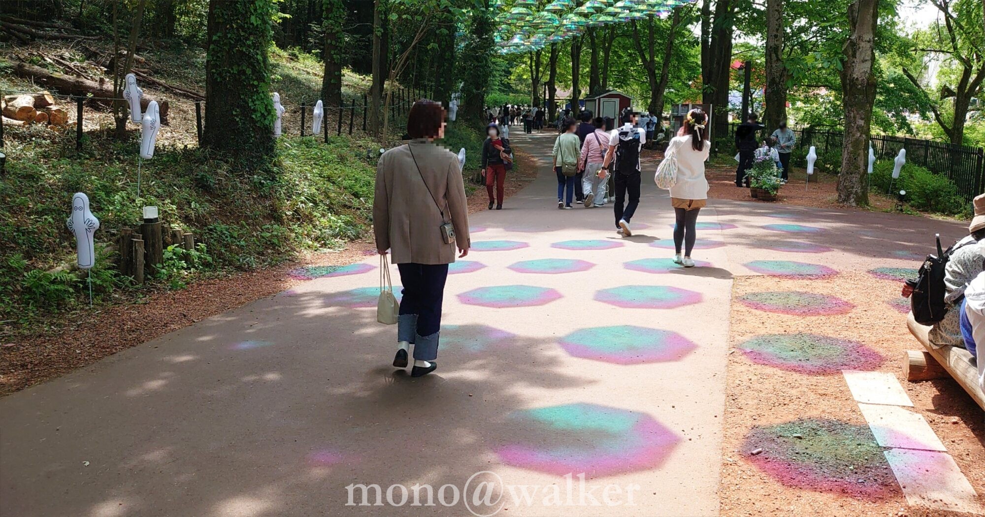 ムーミンバレーパーク・メッツァビレッジ テーマパーク 埼玉県飯能市 ムーミンパークゾーン 会場風景 アンブレラスカイ