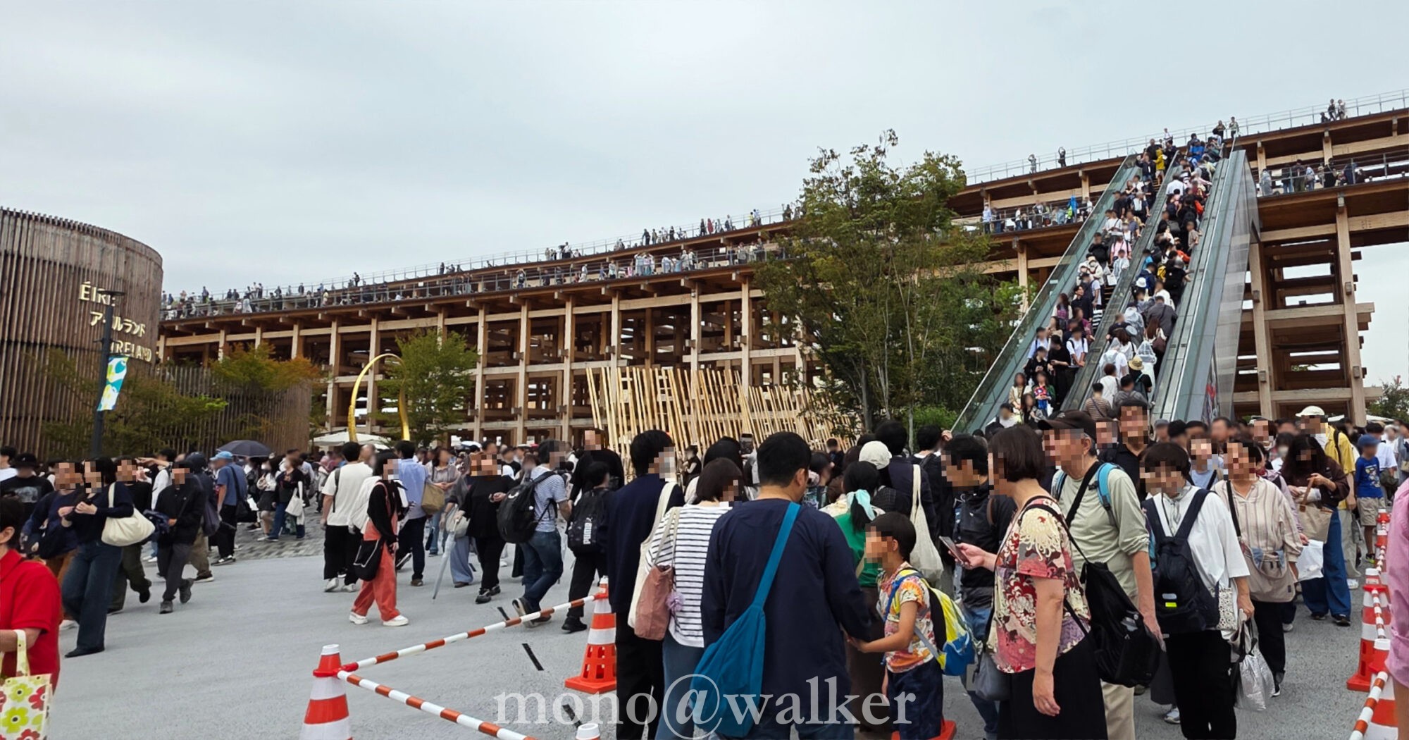 EXPO2025大阪・関西万博 夢洲 大屋根リング 会場 ミャクミャク エスカレーター 光の広場