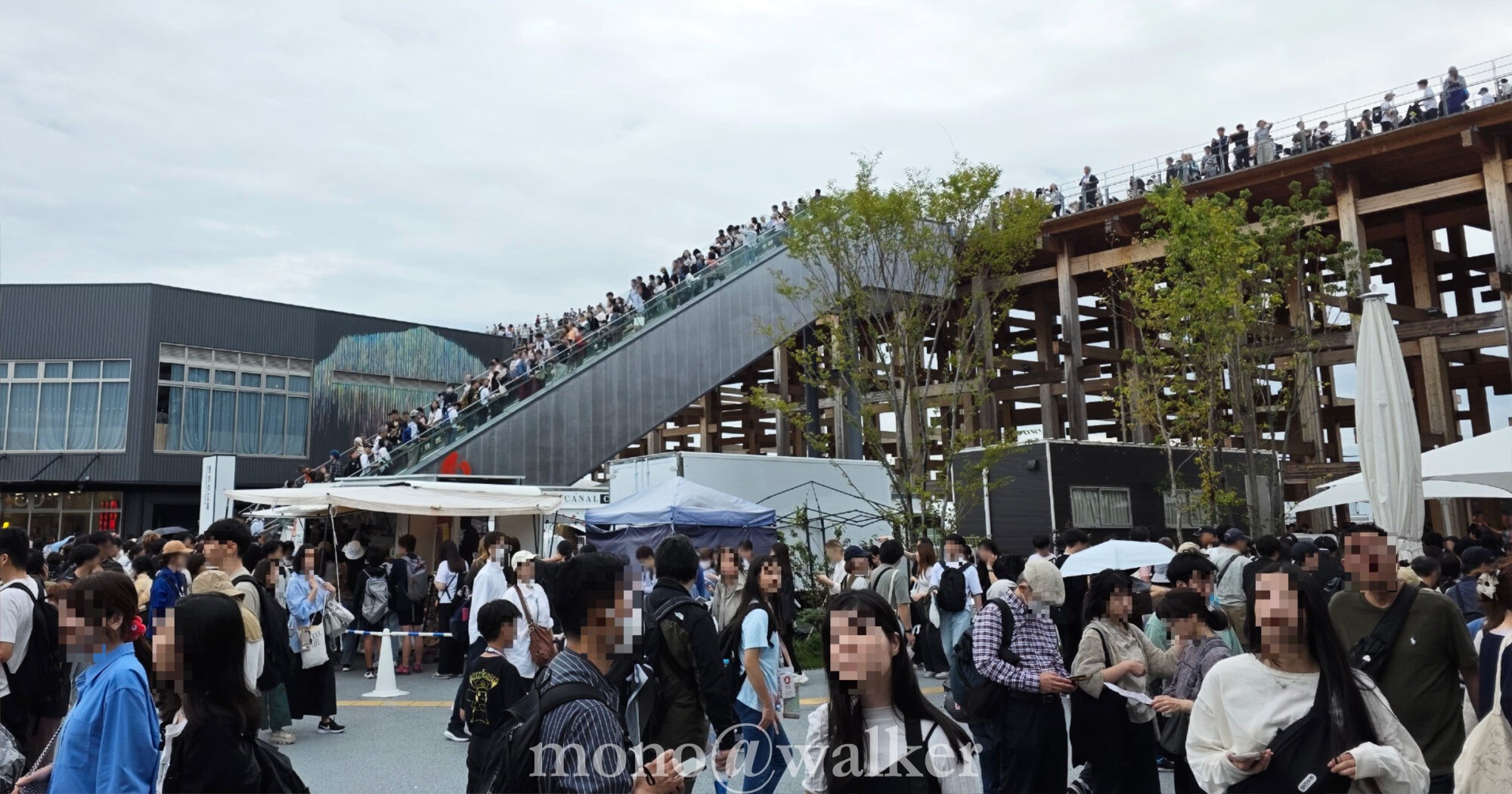 EXPO2025大阪・関西万博 夢洲 大屋根リング 会場 ミャクミャク エスカレーター 進歩の広場